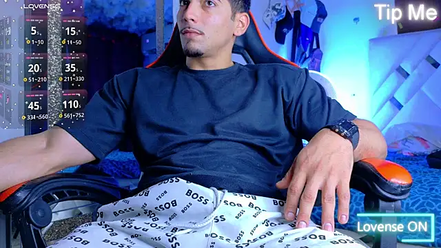 Rich boy01 online show from October 3, 3:57 pm