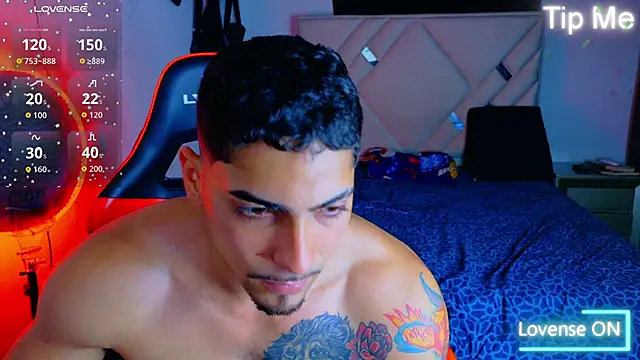 Rich boy01 online show from September 12, 11:04 pm