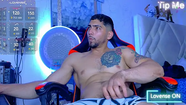 Rich boy01 online show from November 17, 6:34 pm