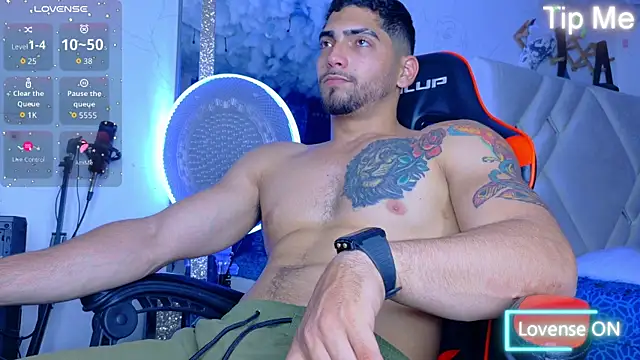 Rich boy01 online show from November 11, 7:19 pm