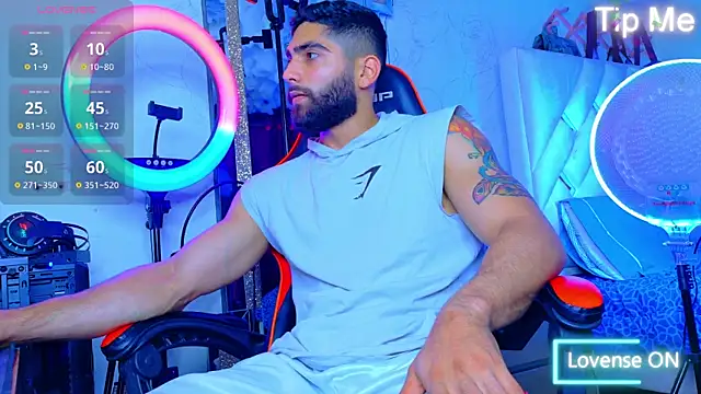 Rich boy01 online show from April 3, 12:50 am