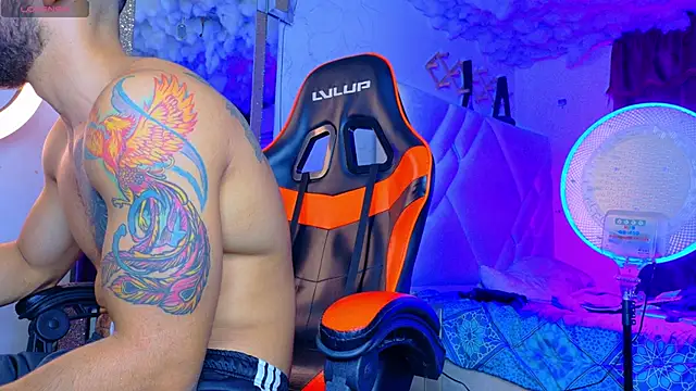 Rich boy01 online show from February 16, 11:57 pm