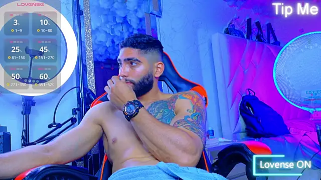 Rich boy01 online show from March 28, 11:28 pm