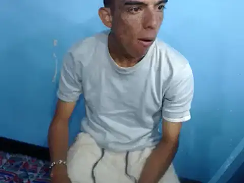 Snapshot of JaiderYeuriel chatting on October 20, 1:29 am JaiderYeuriel online show from October 20, 1:29 am