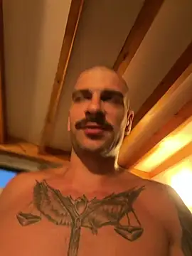 Snapshot of Greyoff chatting on July 12, 8:31 pm Greyoff online show from July 12, 8:31 pm