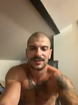 Snapshot of Greyoff chatting on June 23, 8:51 pm Greyoff online show from June 23, 8:51 pm