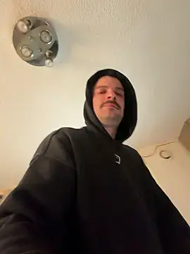 Greyoff online show from May 19, 1:40 pm