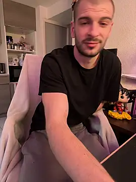 Greyoff online show from March 3, 8:41 am