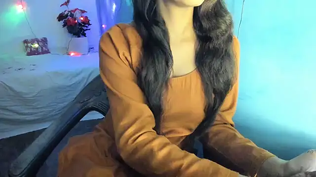 aarjulove online show from November 7, 2:43 pm