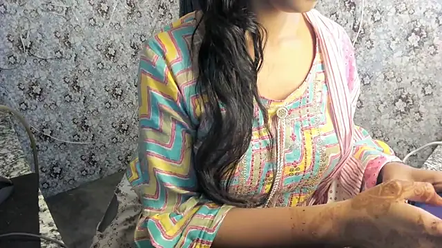 aarjulove online show from March 11, 8:53 pm