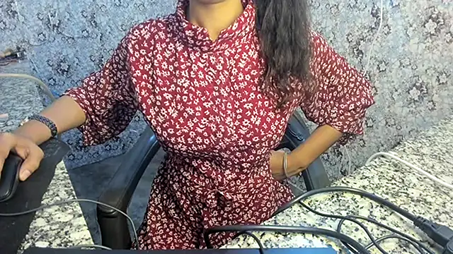 aarjulove online show from February 18, 4:26 am