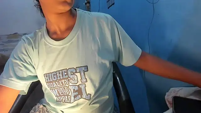 aarjulove online show from March 15, 1:51 pm