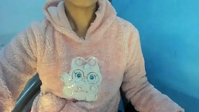 aarjulove online show from January 8, 9:15 am