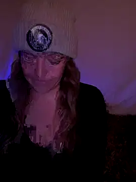 SummerV91 online show from December 2, 4:03 am