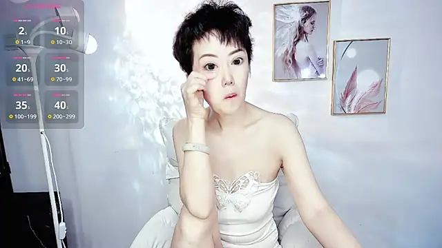 9ering-Er online show from November 8, 9:40 pm