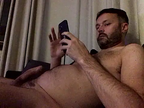 Snapshot of TallBoy2810 chatting on December 5, 12:03 am TallBoy2810 online show from December 5, 12:03 am