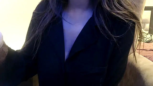 Snapshot of chhui_mui chatting on February 6, 5:30 pm chhui mui online show from February 6, 5:30 pm