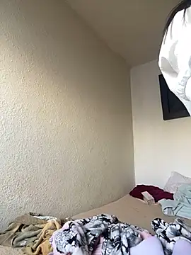 Snapshot of Leslydeleon23 chatting on December 22, 10:25 pm Leslydeleon23 online show from December 22, 10:25 pm