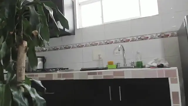 Emma-evans online show from March 1, 2:34 pm