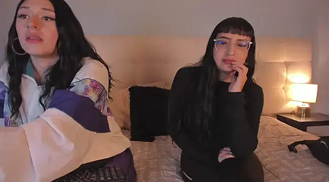 Zowi Hottiee online show from February 1, 3:08 am