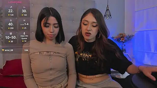 Zowi Hottiee online show from December 4, 2:58 am