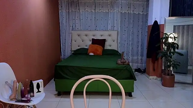 camil milfdream online show from November 19, 10:37 am