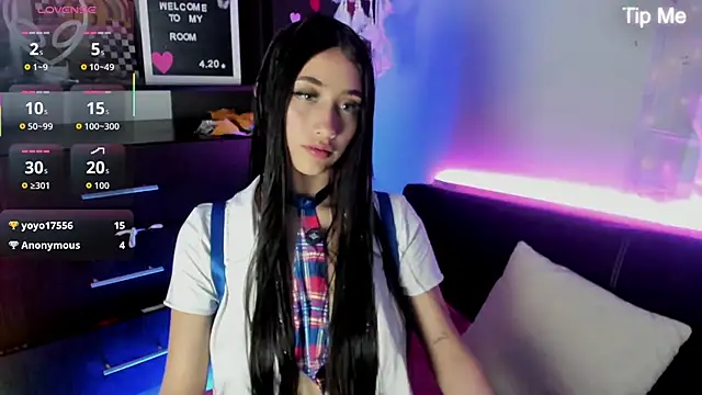 Emilytafur online show from February 6, 10:28 pm