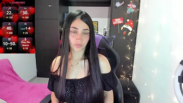 Snapshot of Emilytafur chatting on December 31, 1:15 am Emilytafur online show from December 31, 1:15 am