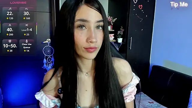 Emilytafur online show from June 14, 9:27 pm