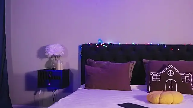 Denise Garciia online show from April 18, 12:51 pm