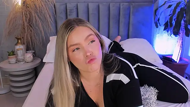 GaiaBaker online show from January 11, 12:23 pm