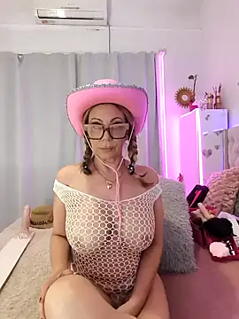 lolavalecuatro online show from November 20, 5:24 pm