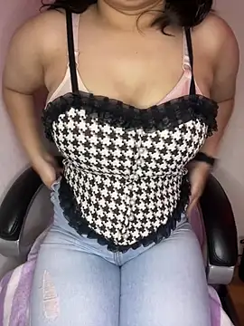 Snapshot of Kriti_02 chatting on January 7, 7:52 am Kriti 02 online show from January 7, 7:52 am