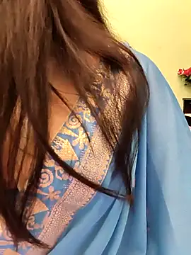 hot Oliviaa online show from November 5, 7:33 am