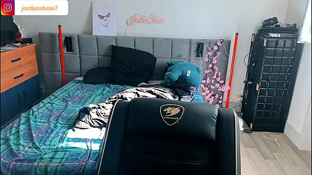 JordanShow online show from April 19, 9:10 am