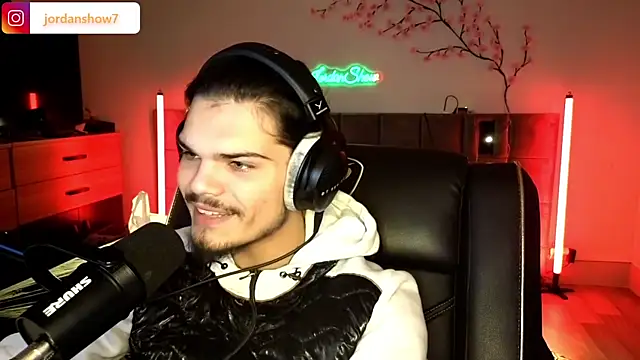 JordanShow online show from February 7, 8:50 pm