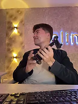 Logan smith1 online show from January 8, 7:58 am