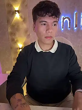 Logan smith1 online show from January 7, 7:46 am