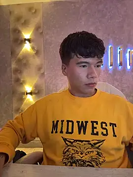 Logan smith1 online show from February 6, 5:36 am