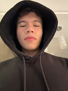 Logan smith1 online show from April 5, 8:10 am