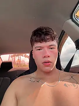 Logan smith1 online show from February 7, 7:11 pm