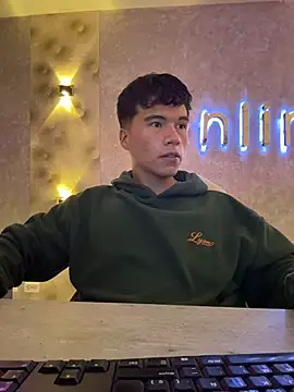 Logan smith1 online show from December 20, 5:10 am