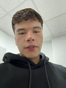 Logan smith1 online show from March 25, 3:11 pm