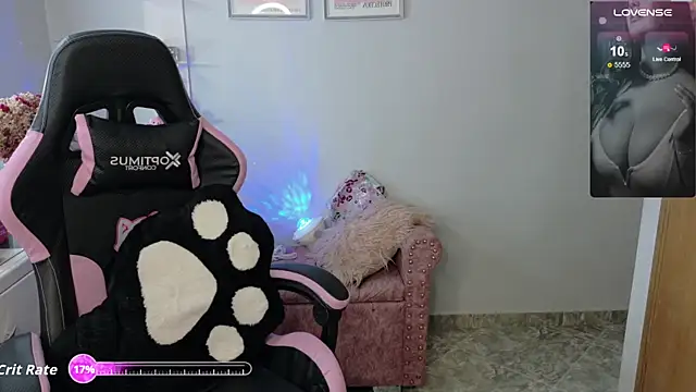 Melannyy  online show from May 10, 12:58 am