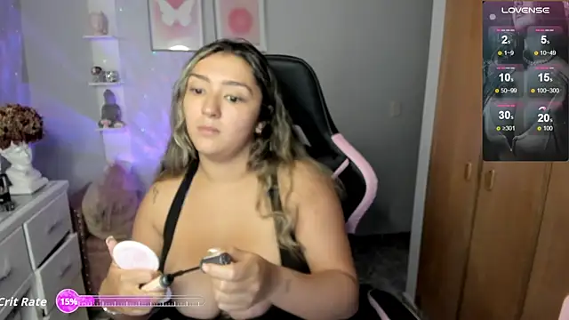 Melannyy  online show from April 23, 1:34 am