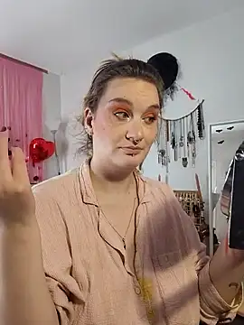 Snapshot of PrincesseMalicia chatting on February 11, 2:06 pm PrincesseMalicia online show from February 11, 2:06 pm