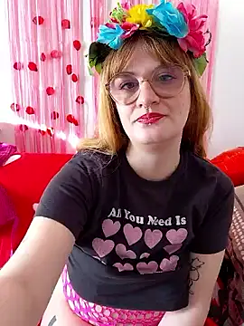 Snapshot of PrincesseMalicia chatting on February 7, 2:58 pm PrincesseMalicia online show from February 7, 2:58 pm