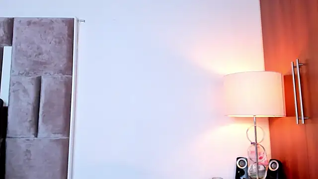 Nia Bunny online show from June 2, 2:39 pm
