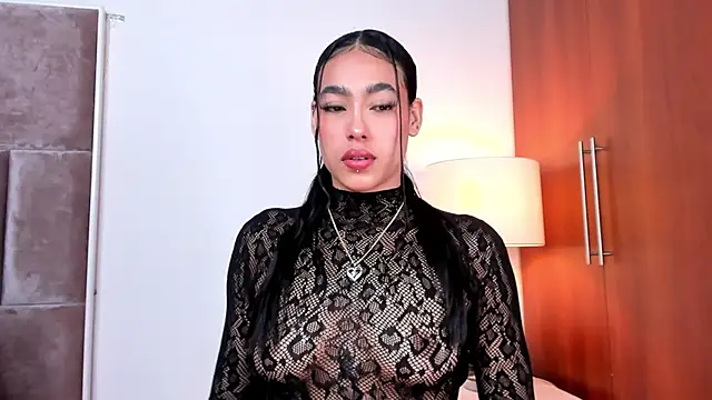 Nia Bunny online show from May 8, 2:10 pm