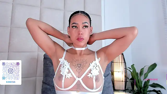 Snapshot of Nia_Bunny chatting on September 15, 2:50 pm Nia Bunny online show from September 15, 2:50 pm